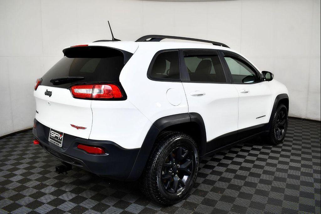 used 2017 Jeep Cherokee car, priced at $12,899