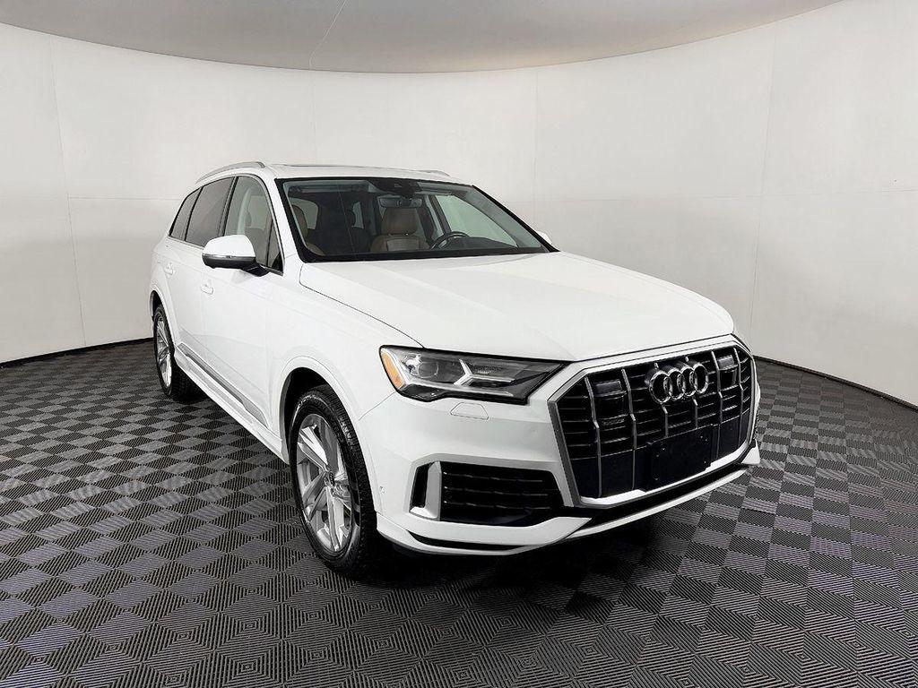 used 2023 Audi Q7 car, priced at $33,500