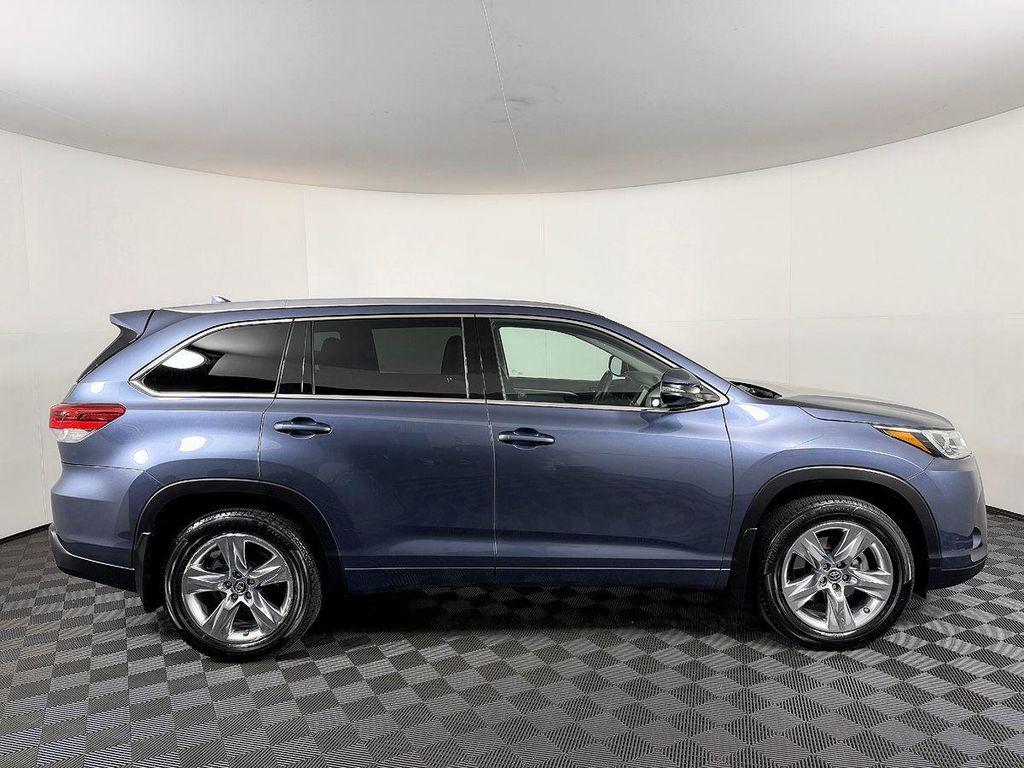 used 2018 Toyota Highlander car, priced at $24,999