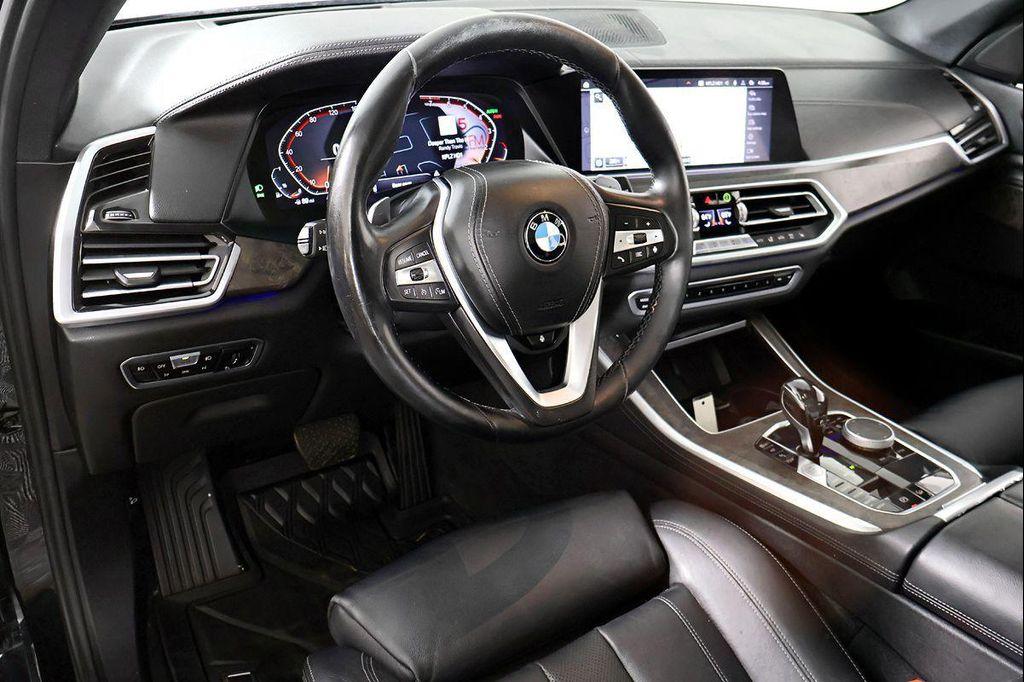 BMW X5 view 22