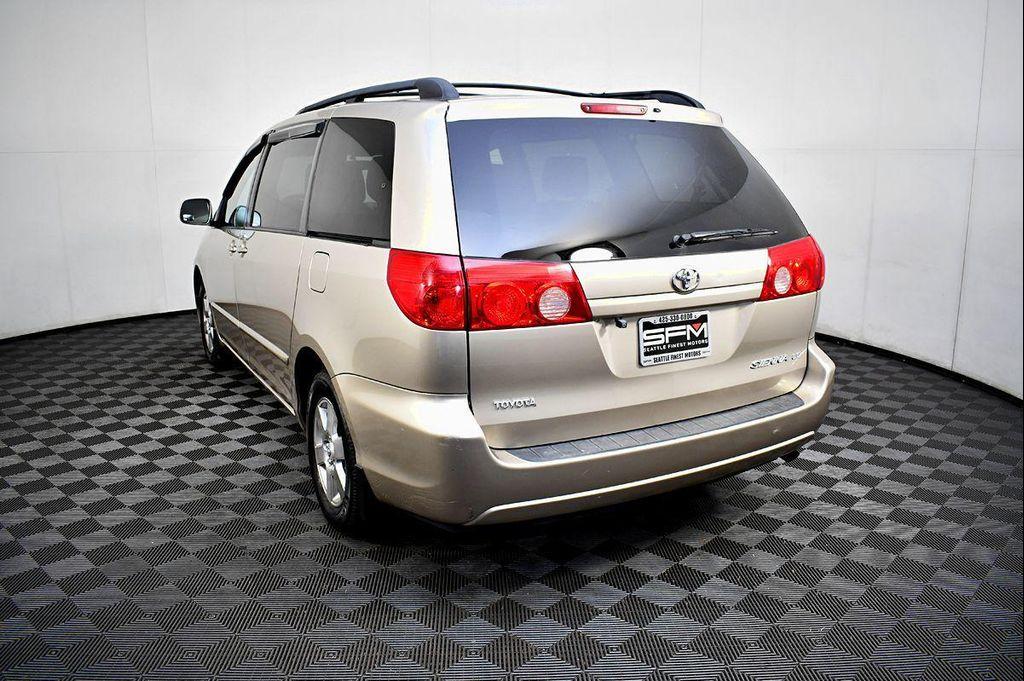 used 2007 Toyota Sienna car, priced at $3,995