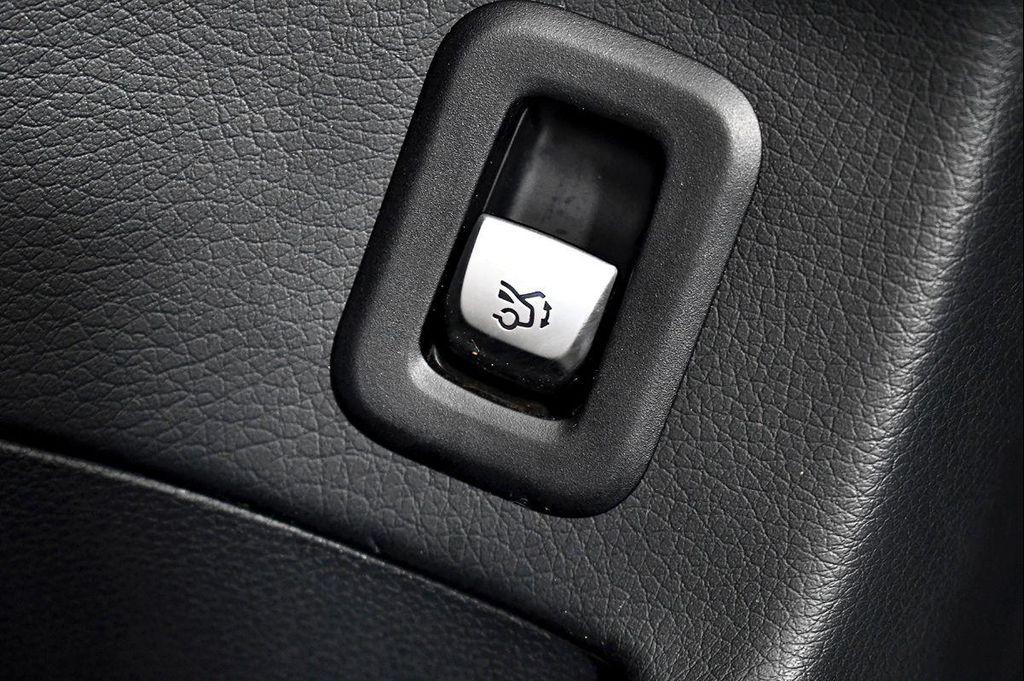 used 2020 Mercedes-Benz GLC 300 car, priced at $27,400