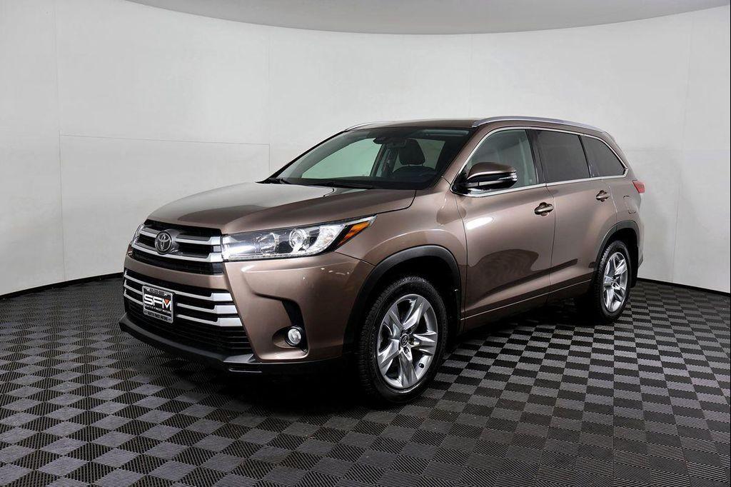used 2018 Toyota Highlander car, priced at $27,184