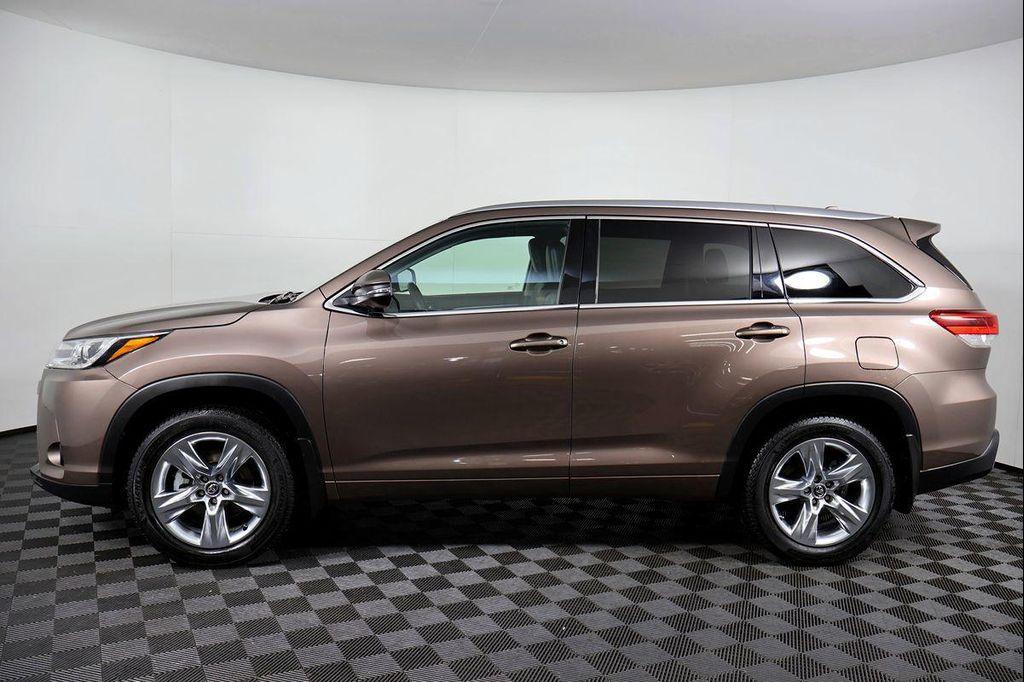 used 2018 Toyota Highlander car, priced at $27,184