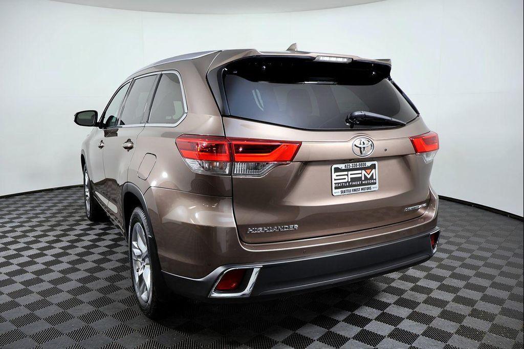 used 2018 Toyota Highlander car, priced at $27,184