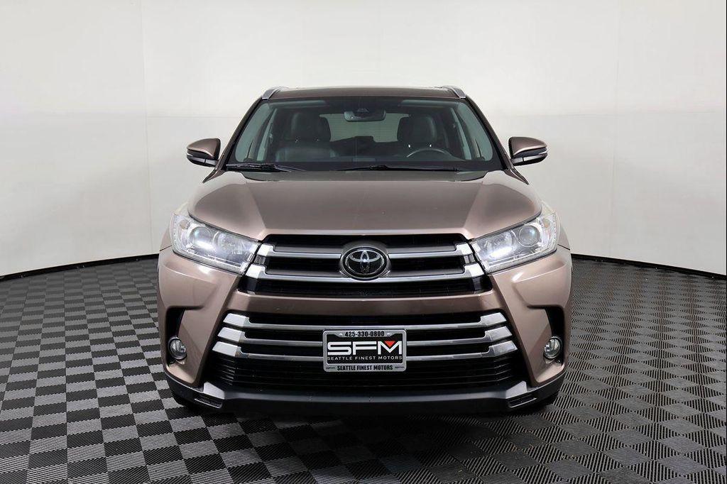 used 2018 Toyota Highlander car, priced at $27,184
