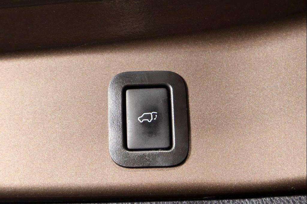 used 2018 Toyota Highlander car, priced at $27,184