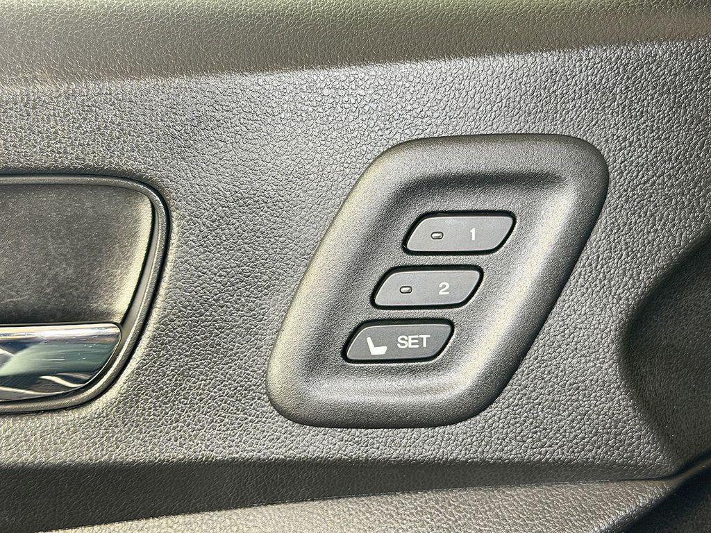 used 2016 Honda CR-V car, priced at $15,999