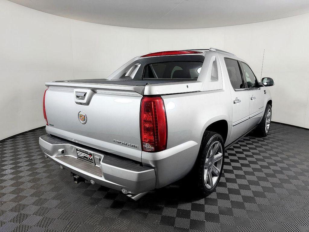 used 2010 Cadillac Escalade EXT car, priced at $17,999