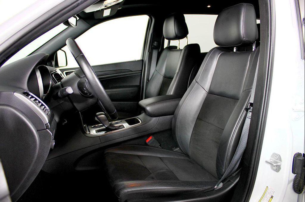 used 2020 Jeep Grand Cherokee car, priced at $19,999