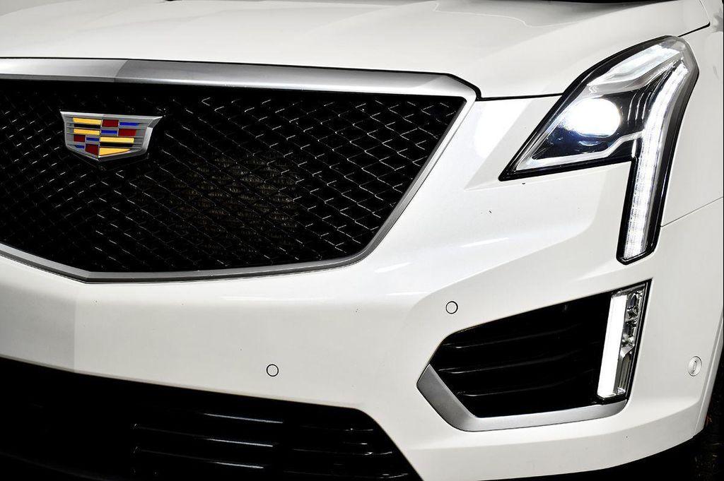 used 2021 Cadillac XT5 car, priced at $31,999