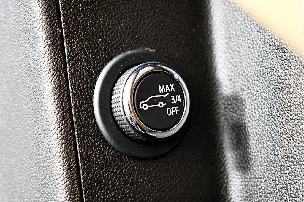 used 2021 Cadillac XT5 car, priced at $31,999