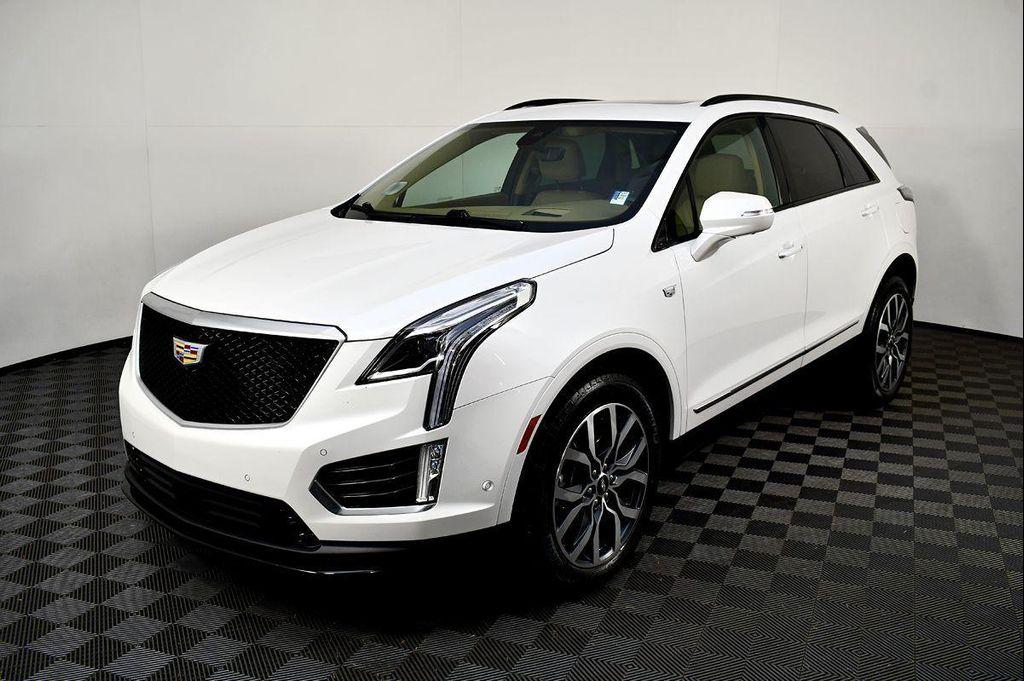 used 2021 Cadillac XT5 car, priced at $31,999