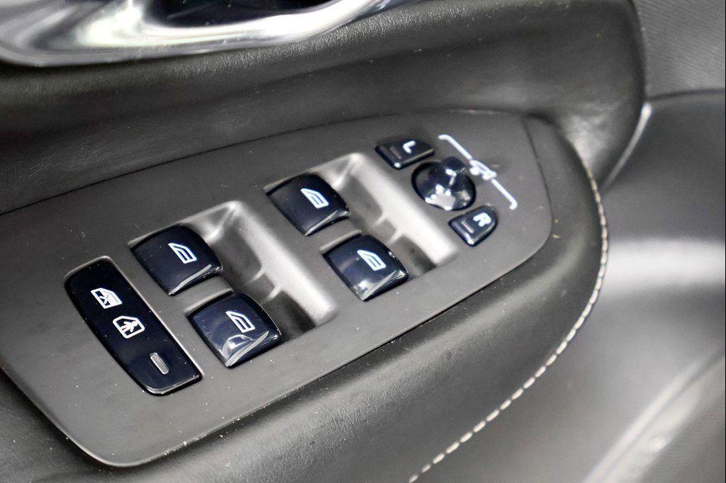 used 2019 Volvo XC90 Hybrid car, priced at $31,999