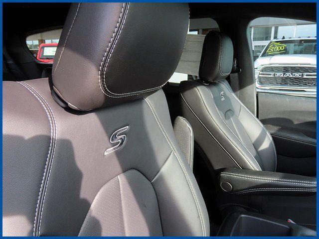 new 2026 Chrysler Pacifica car, priced at $44,888