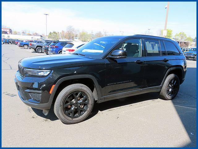 used 2024 Jeep Grand Cherokee car, priced at $34,966