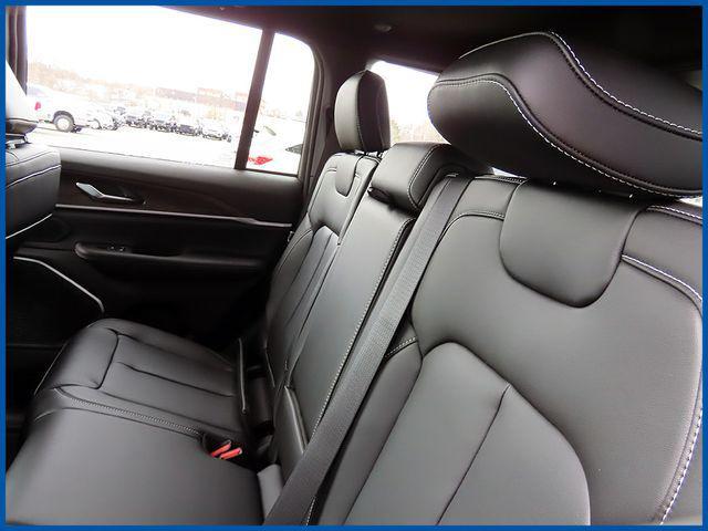 new 2026 Jeep Grand Cherokee car, priced at $43,344
