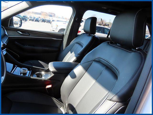 new 2026 Jeep Grand Cherokee car, priced at $47,485