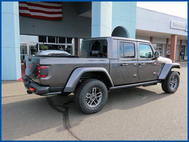 new 2026 Jeep Gladiator car, priced at $53,998