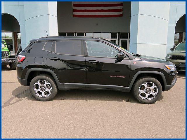 used 2022 Jeep Compass car, priced at $25,674