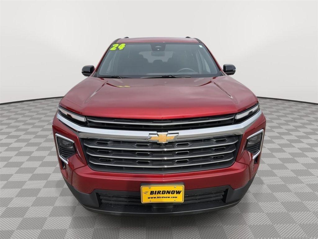 used 2024 Chevrolet Traverse car, priced at $39,899