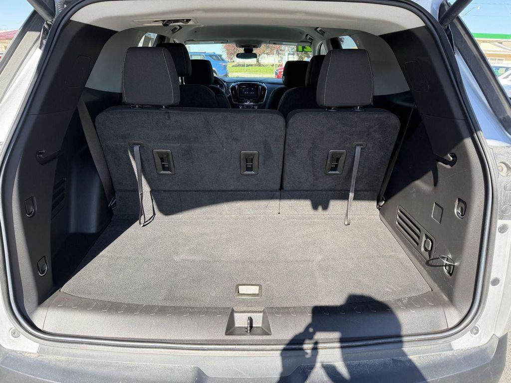 used 2021 Chevrolet Traverse car, priced at $17,599
