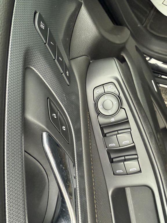 used 2018 Chevrolet Traverse car, priced at $17,900