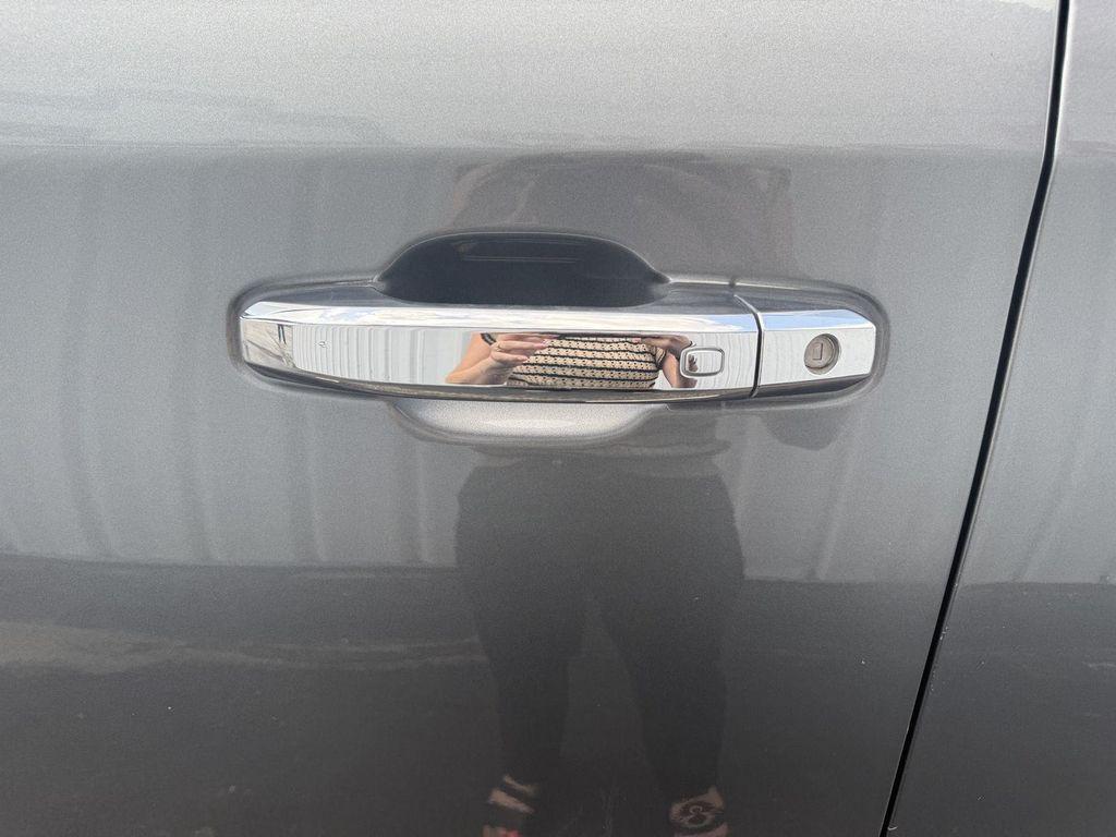 used 2021 Chevrolet Silverado 1500 car, priced at $29,999