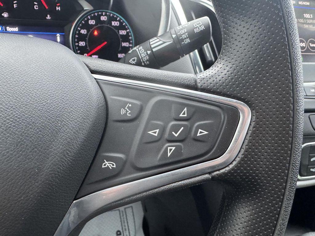 used 2023 Chevrolet Equinox car, priced at $22,969