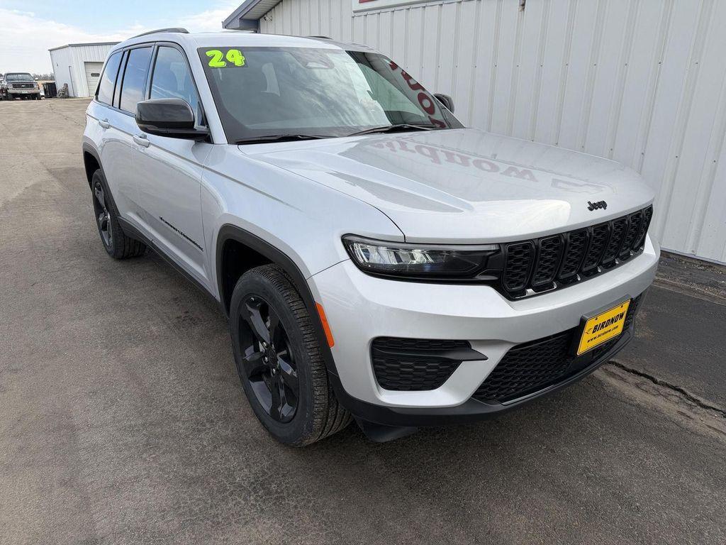 used 2024 Jeep Grand Cherokee car, priced at $32,850