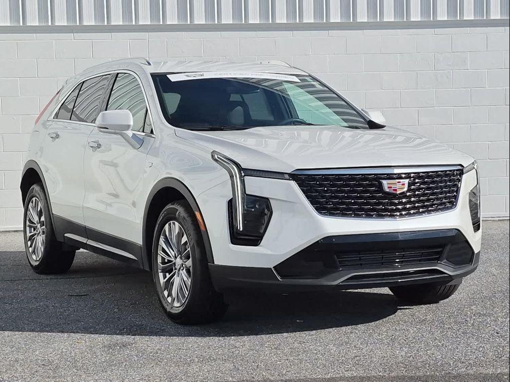 used 2024 Cadillac XT4 car, priced at $35,502
