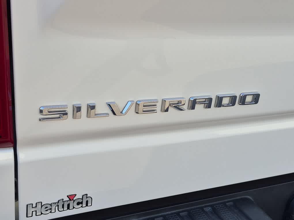 used 2022 Chevrolet Silverado 1500 car, priced at $40,707