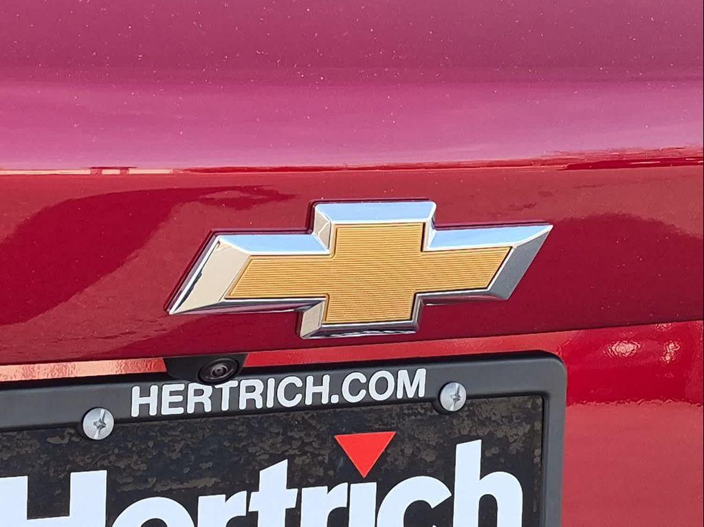 new 2026 Chevrolet Equinox car, priced at $36,080