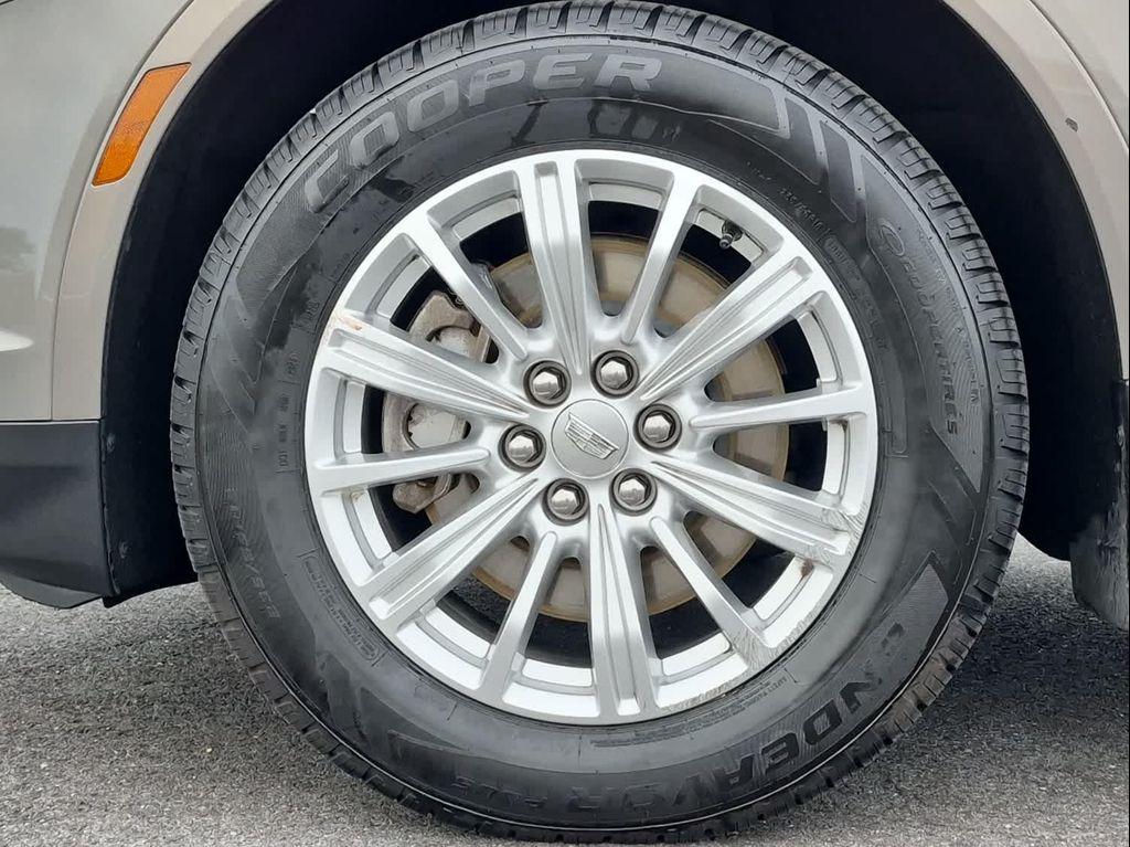 used 2017 Cadillac XT5 car, priced at $14,797