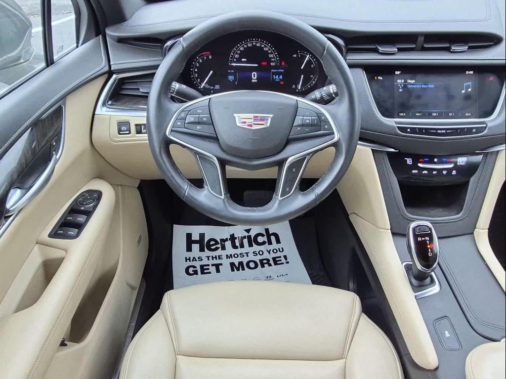 used 2017 Cadillac XT5 car, priced at $14,797