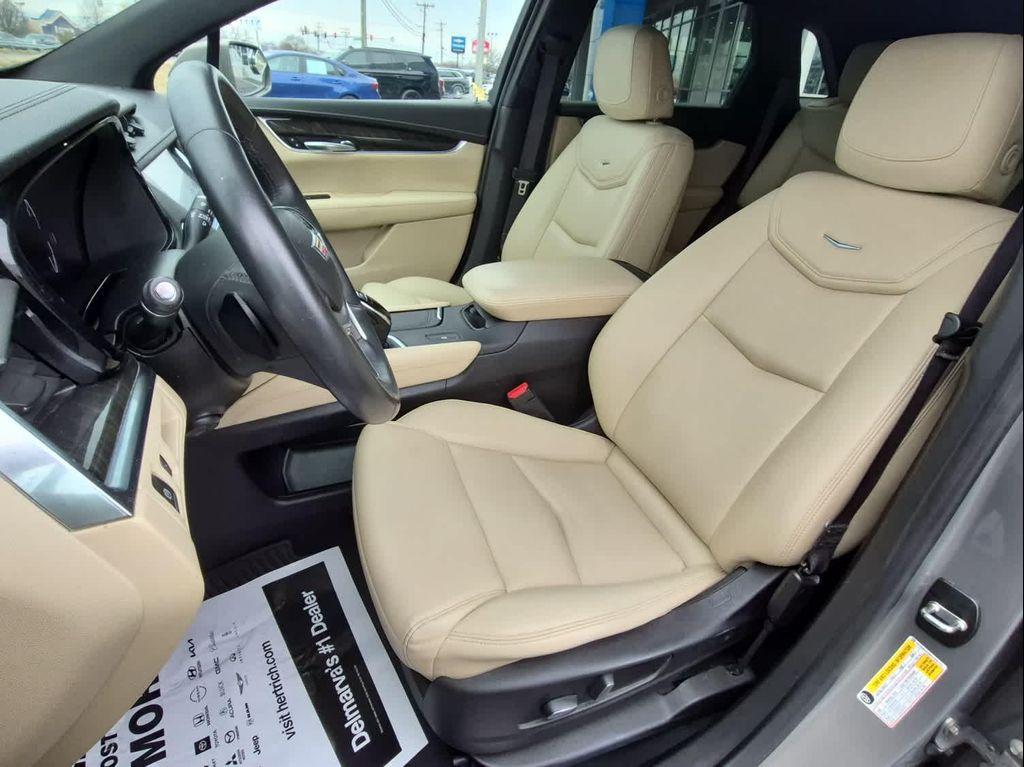 used 2017 Cadillac XT5 car, priced at $14,797