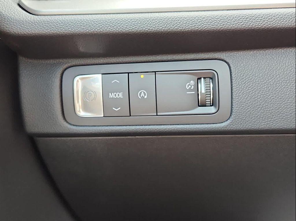 new 2026 Chevrolet Traverse car, priced at $46,145