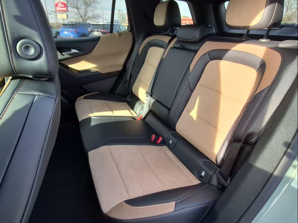 new 2026 Chevrolet Equinox car, priced at $36,395