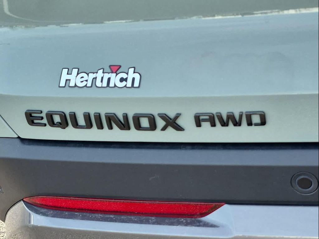new 2026 Chevrolet Equinox car, priced at $36,395