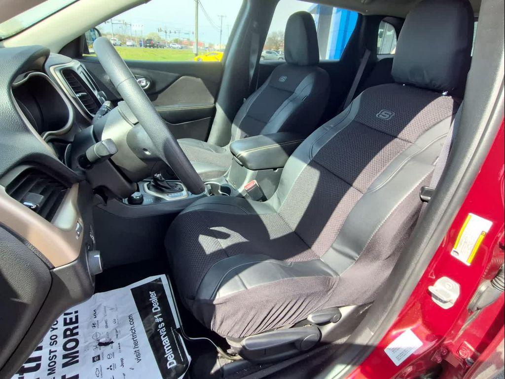 used 2016 Jeep Cherokee car, priced at $11,825