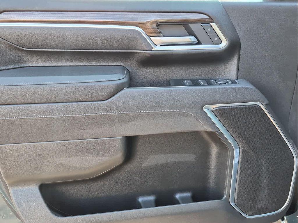 used 2025 Chevrolet Silverado 2500 car, priced at $65,921