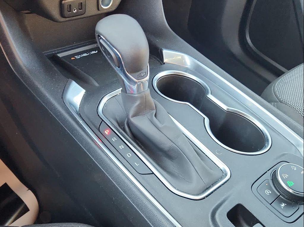 used 2023 Chevrolet Traverse car, priced at $32,211