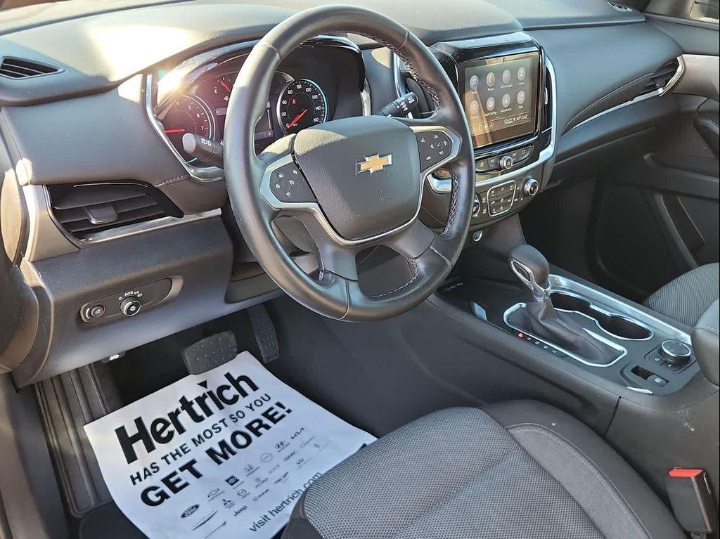 used 2023 Chevrolet Traverse car, priced at $32,211
