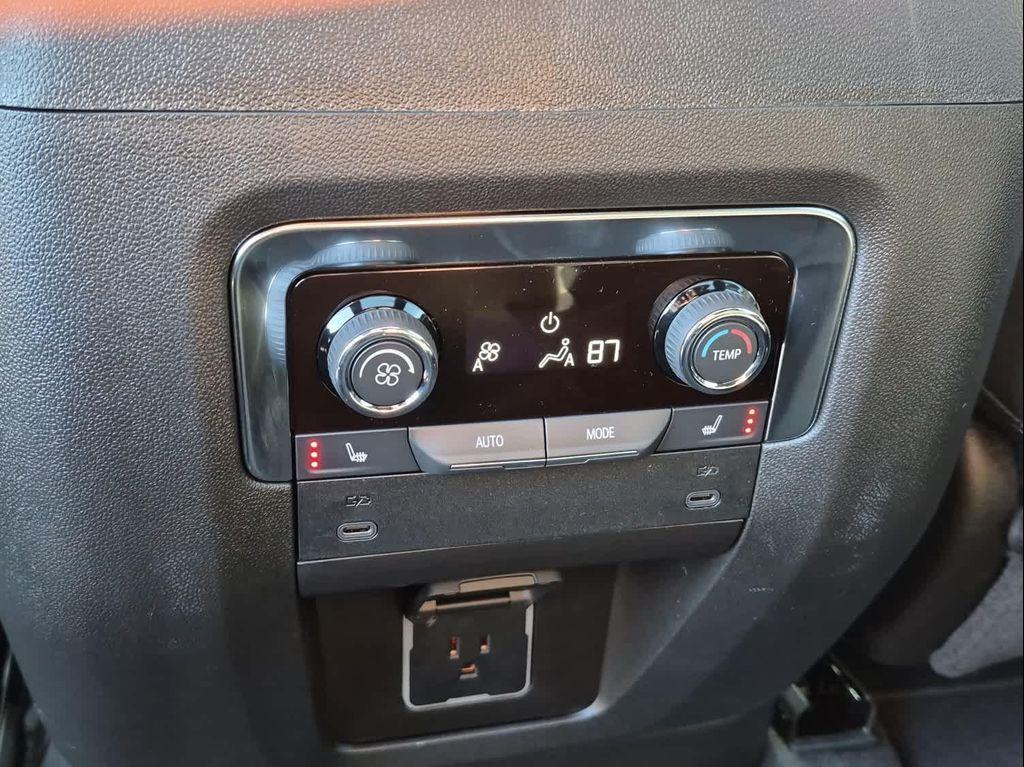 new 2026 Chevrolet Suburban car, priced at $87,104