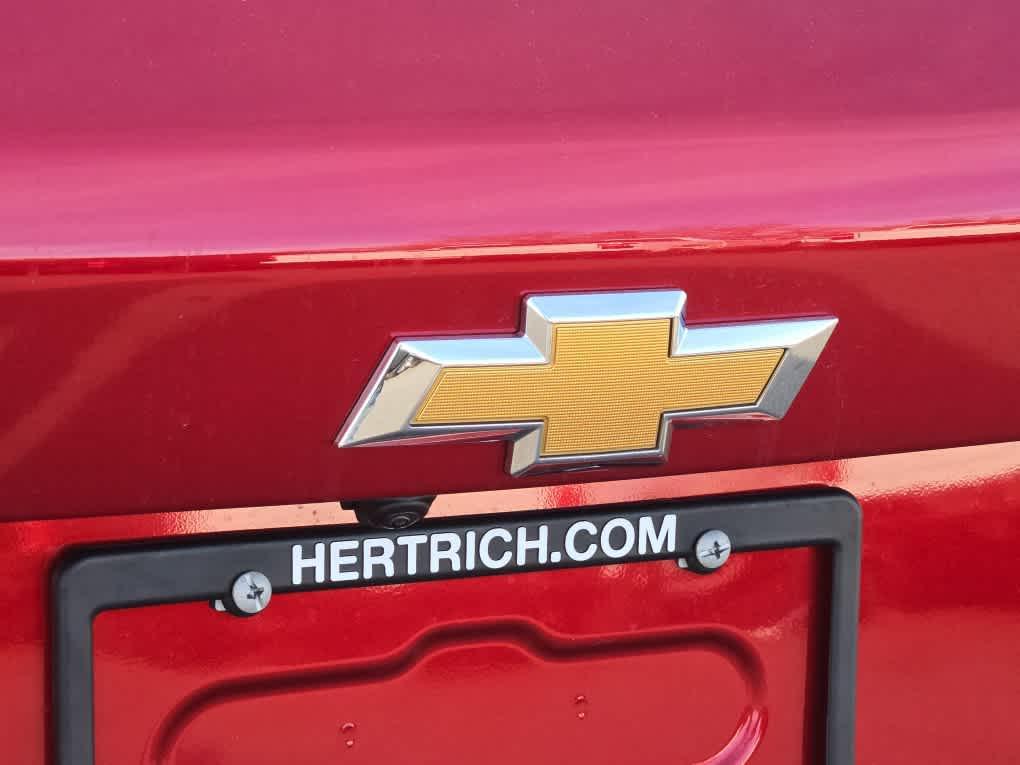 new 2026 Chevrolet Equinox car, priced at $34,305