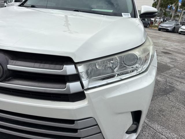 used 2018 Toyota Highlander car, priced at $24,588