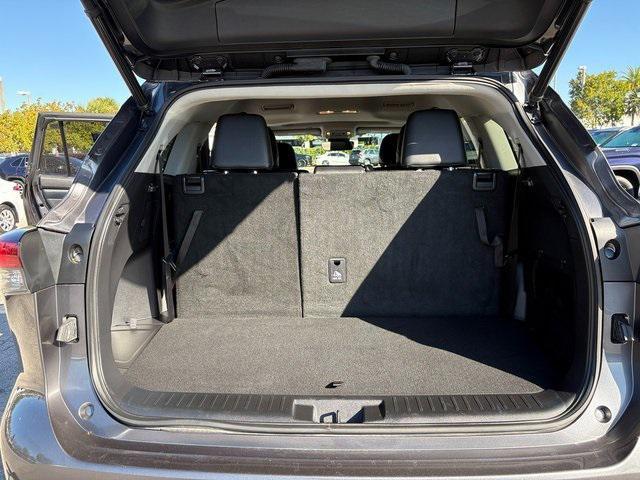 used 2022 Toyota Highlander car, priced at $31,988