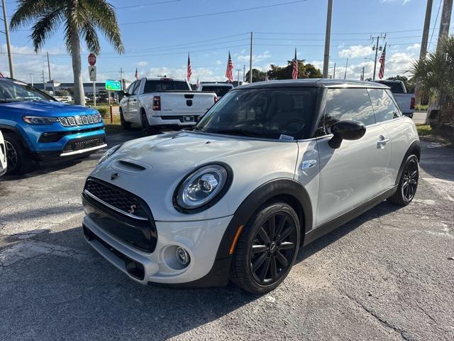 used 2021 MINI Hardtop car, priced at $20,199