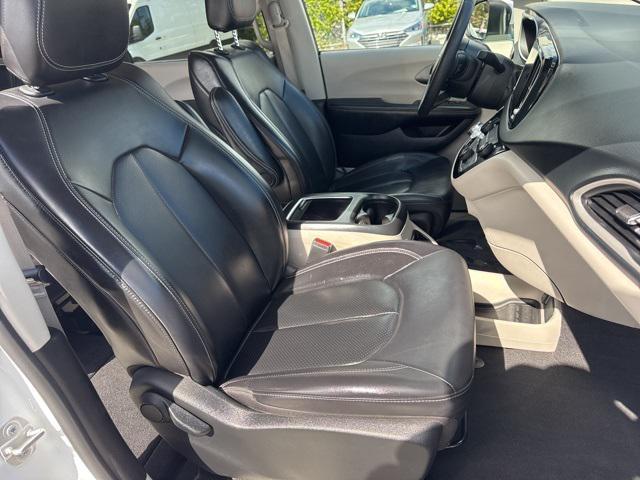 used 2023 Chrysler Pacifica car, priced at $22,039