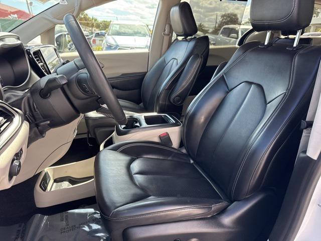 used 2023 Chrysler Pacifica car, priced at $22,039